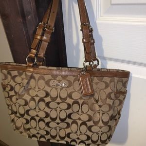 Coach Shoulder Bag